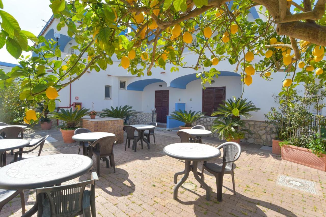 Hotel Celeste Procida Extérieur photo