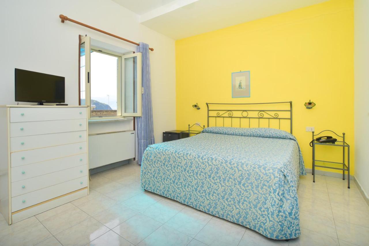 Hotel Celeste Procida Extérieur photo