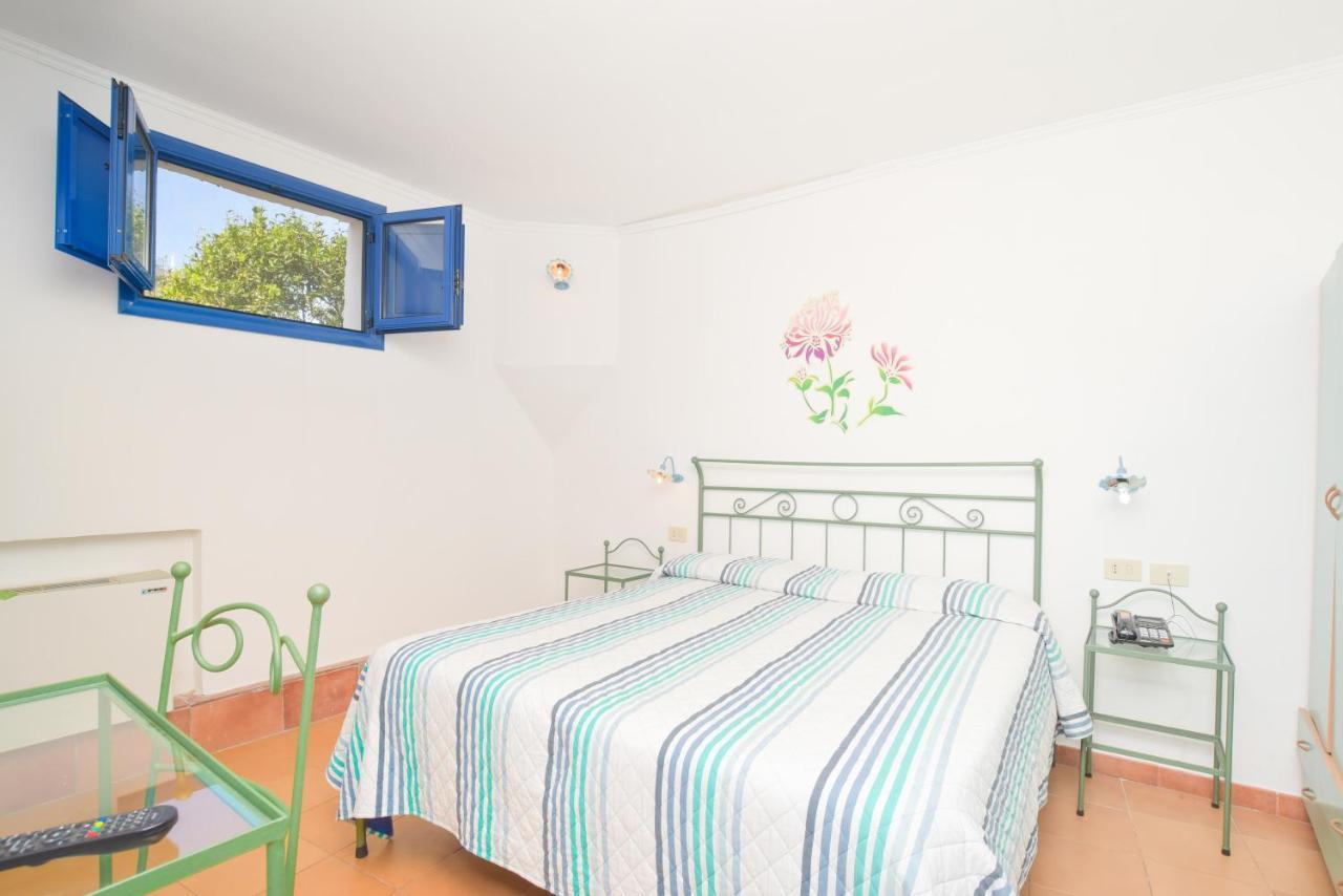 Hotel Celeste Procida Extérieur photo