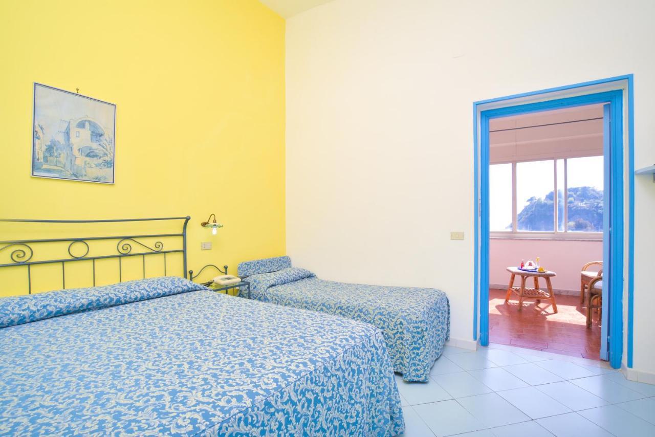 Hotel Celeste Procida Extérieur photo