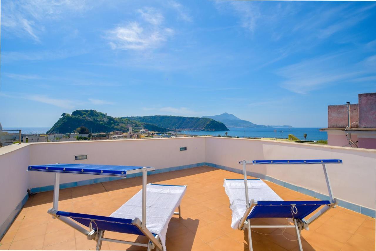 Hotel Celeste Procida Extérieur photo