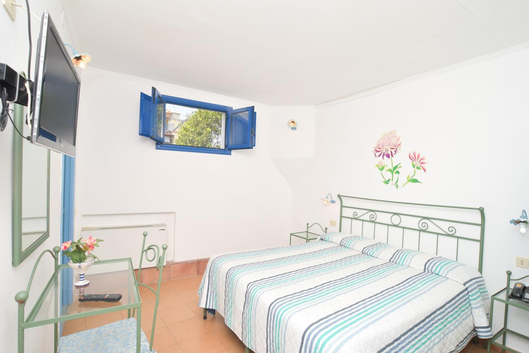 Hotel Celeste Procida Extérieur photo