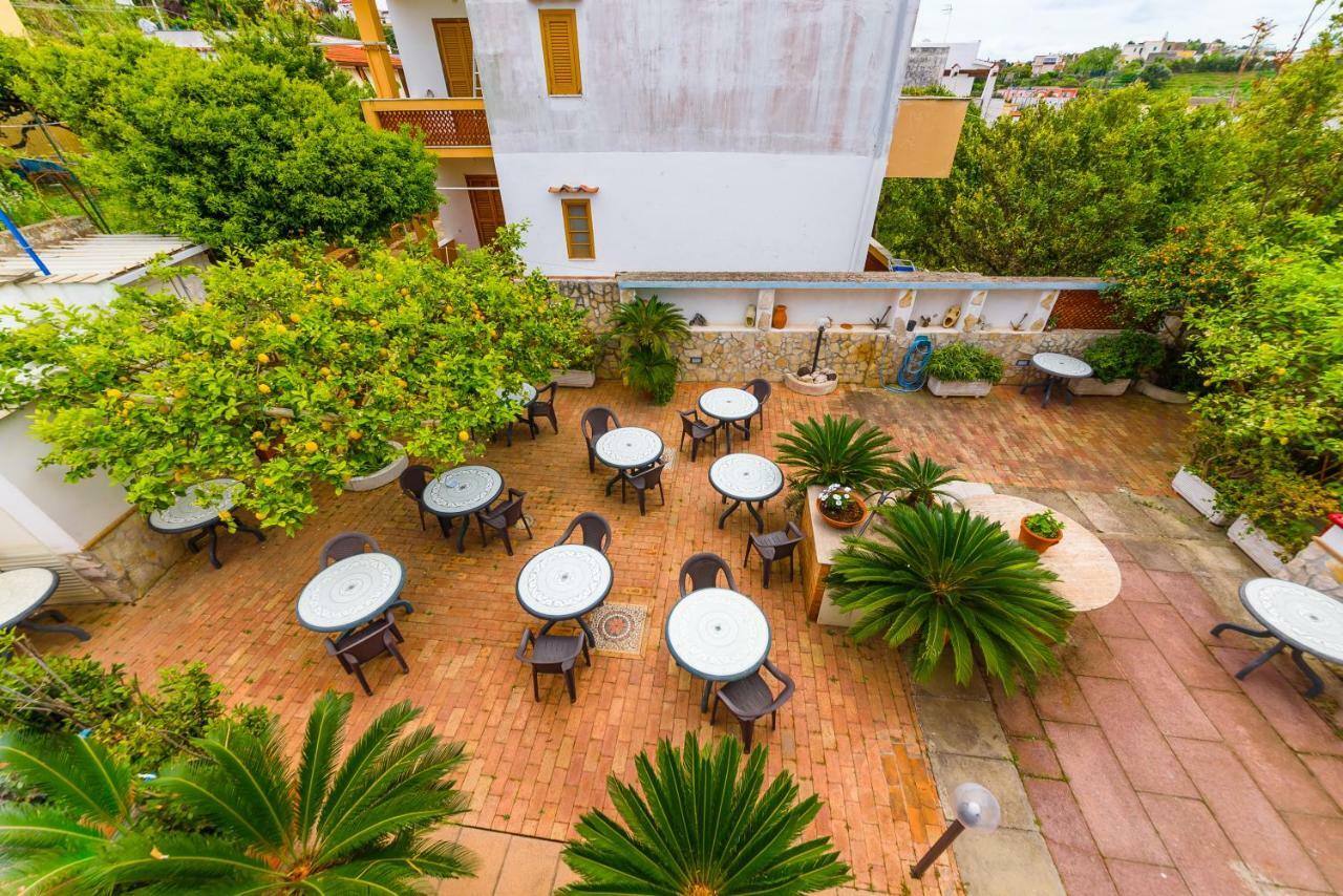 Hotel Celeste Procida Extérieur photo